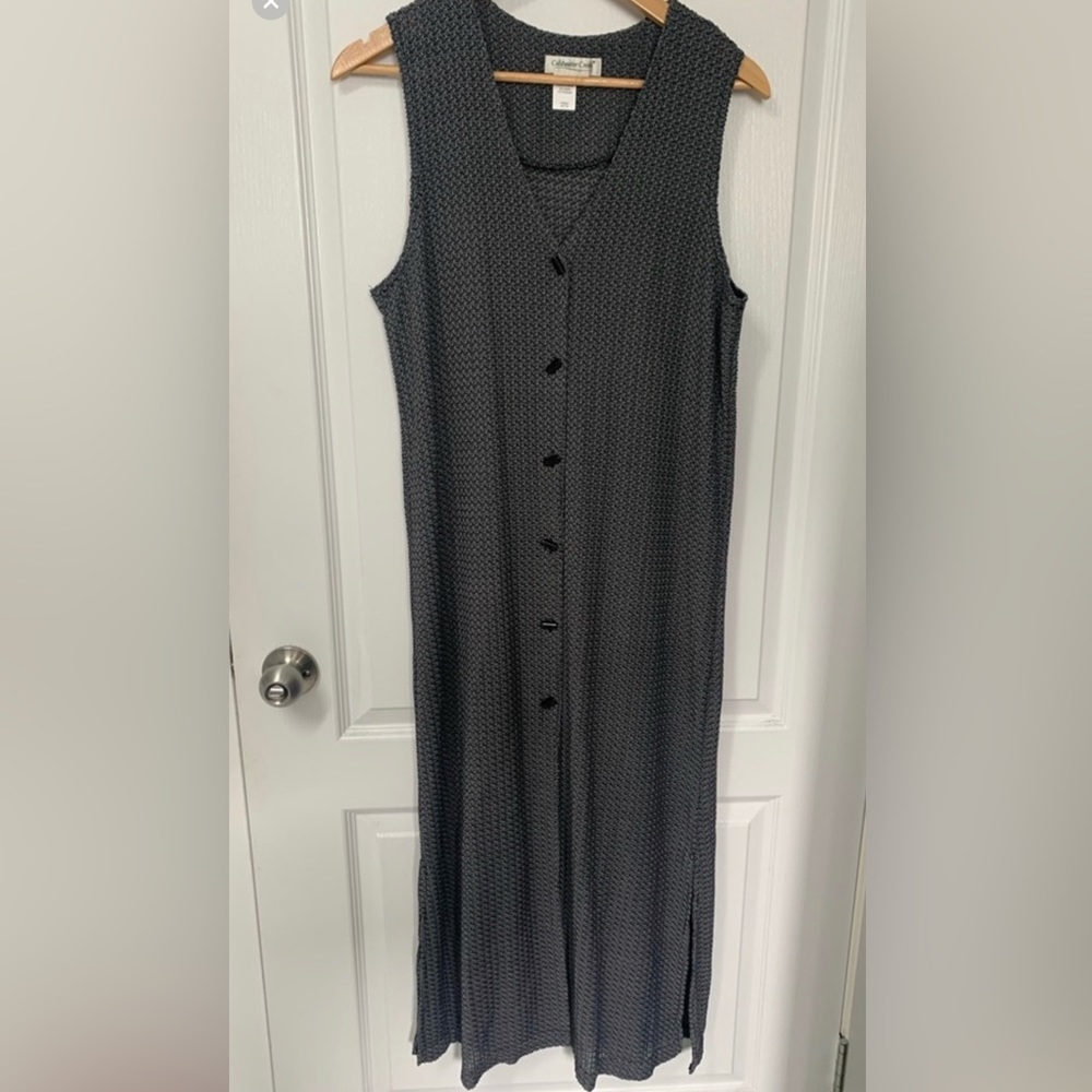 Cold water Creek - Size Medium- Buttons down front- Silt on each side. EUC